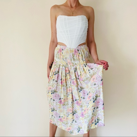 Forenza floral tiered lightweight midi skirt - Picture 3 of 7